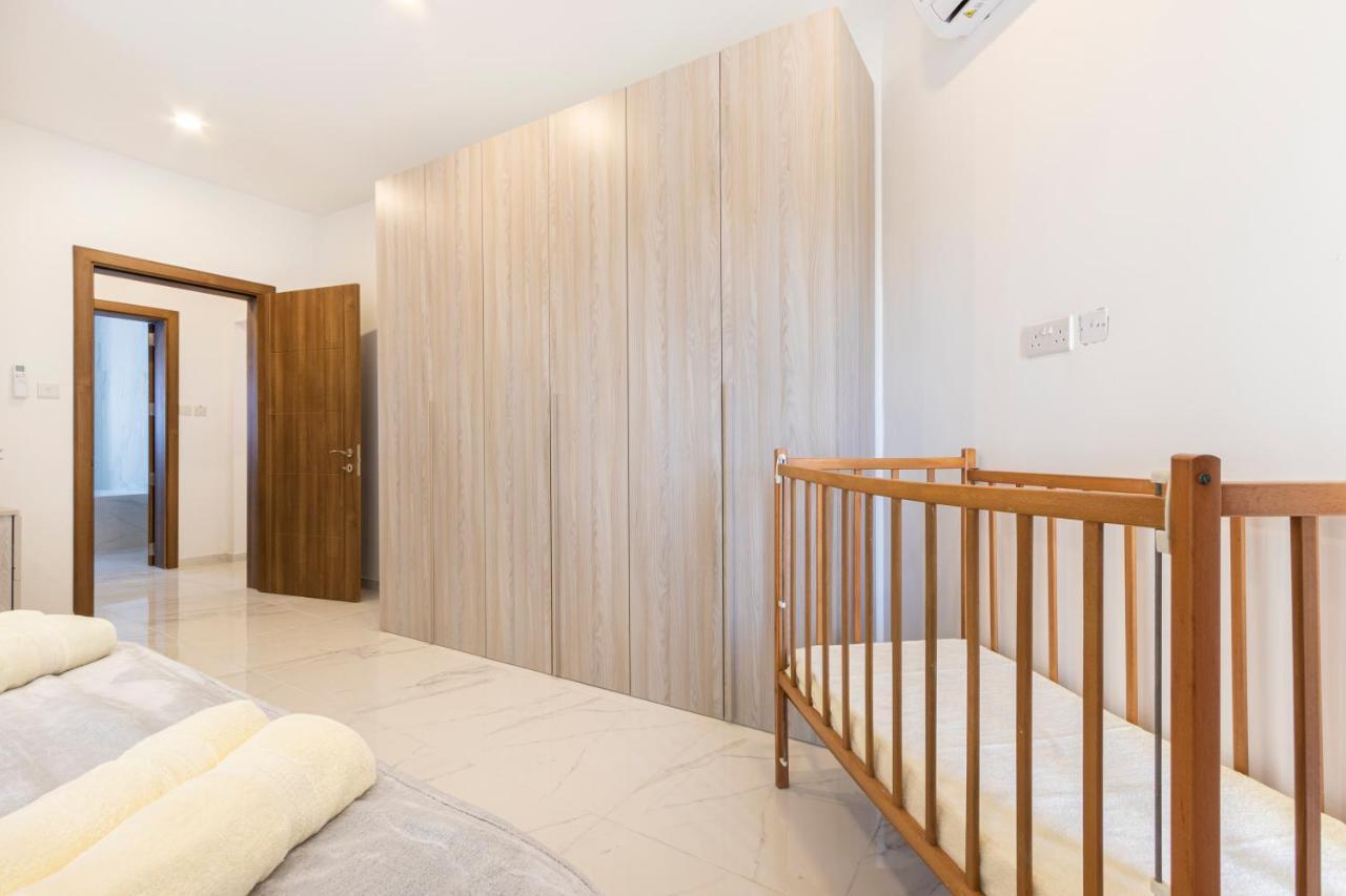 H2 -Modern And Spacious 3 Bedroom Apartment San Ġwann Exterior foto
